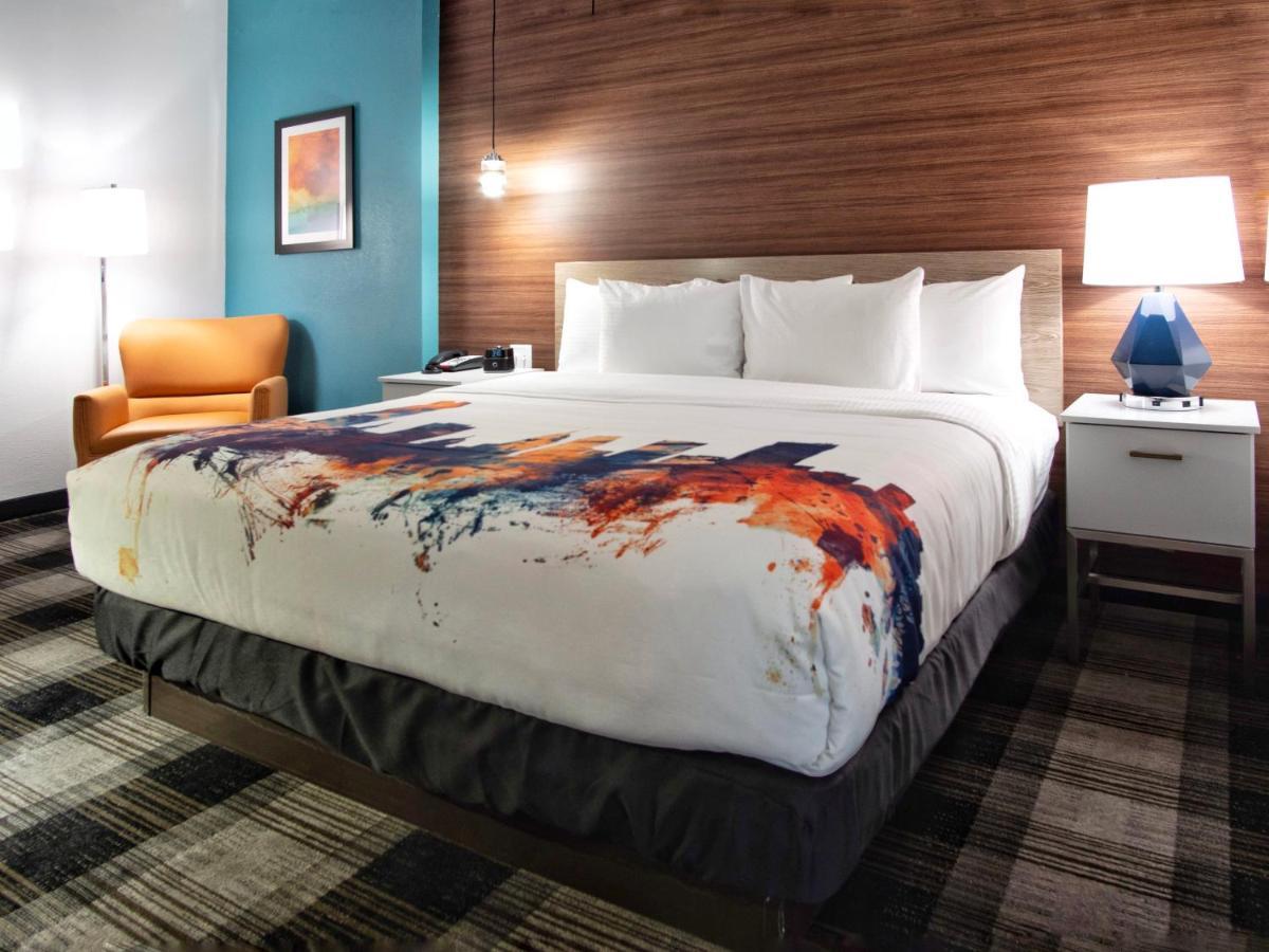 La Quinta By Wyndham Oklahoma City Airport Exterior photo
